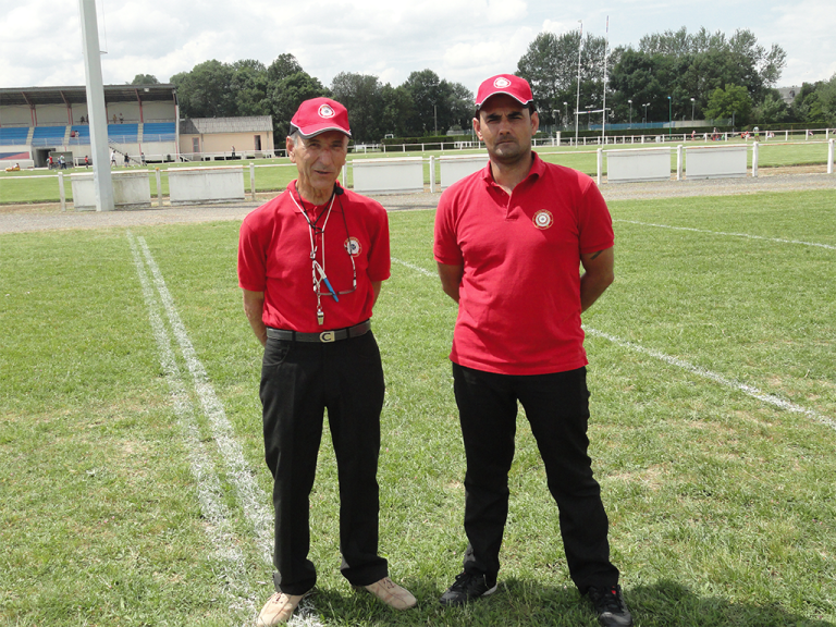 Photo de nos arbitres pour la première compétition de tir à l'arc organisée par le club à St-Florent-sur-Cher